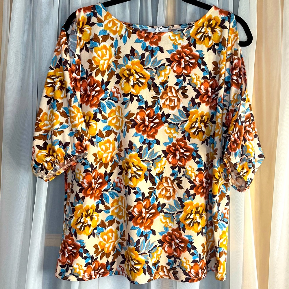 Itm 0042 Suzy Shier 3/4 sleeved top size M